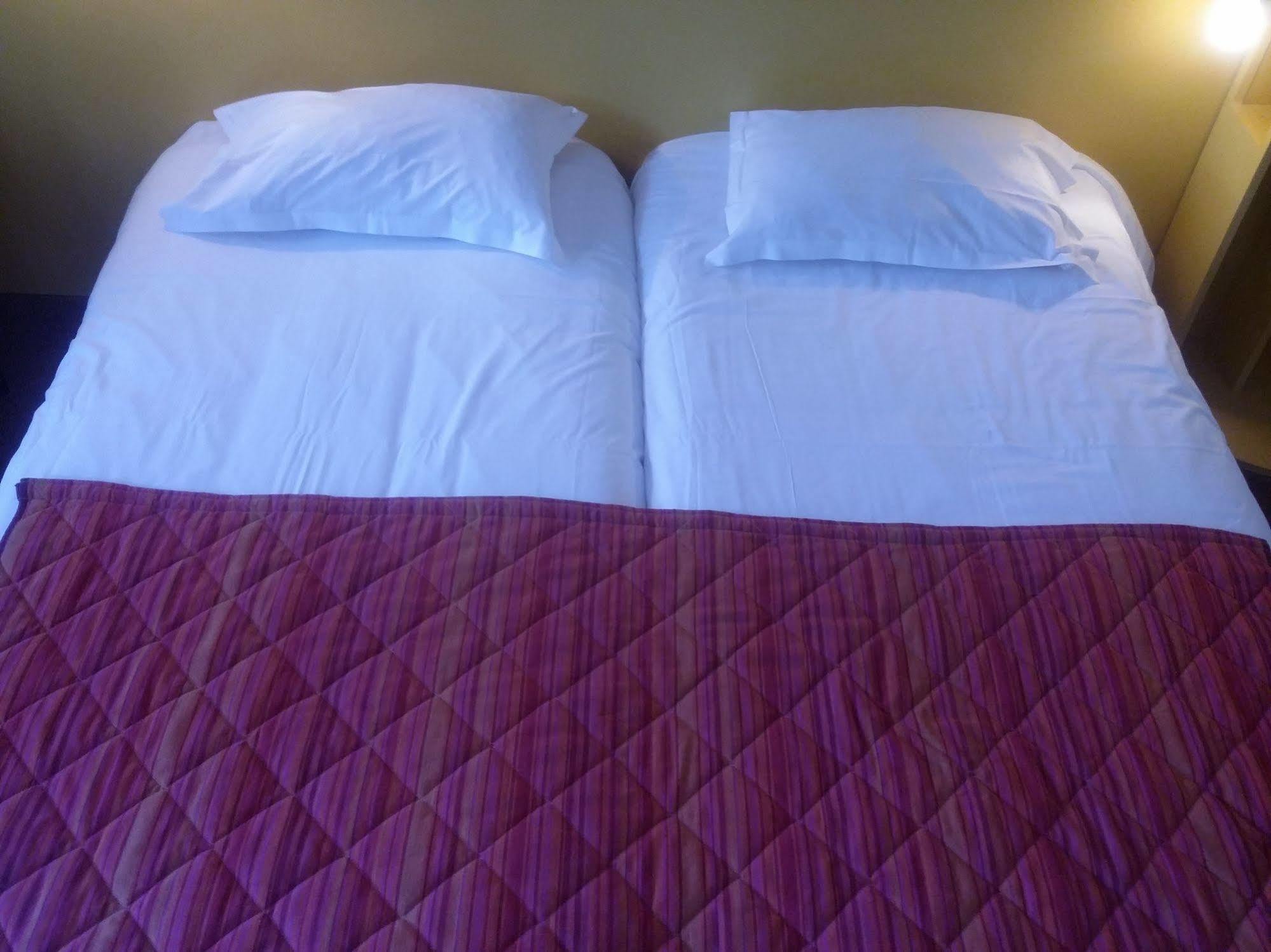 Hotel Lemand Lyon Est - Villefontaine Zewnętrze zdjęcie